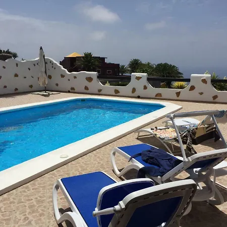 Casantilvia Heated Pool Paradise 아데제