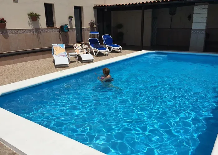 Casantilvia Heated Pool Paradise 아데제